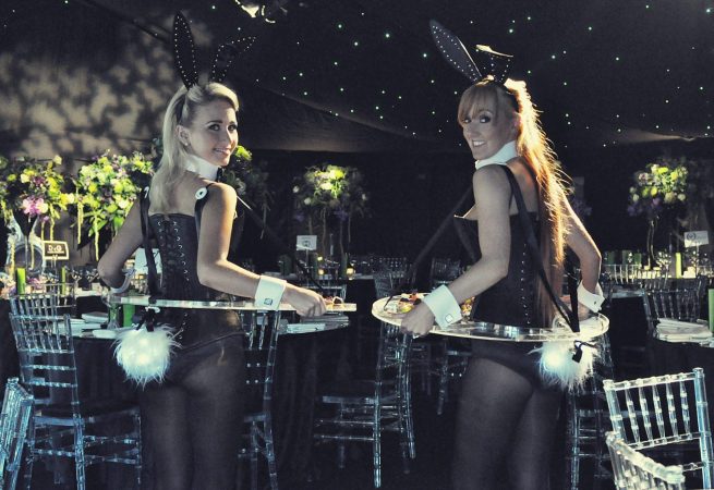 Bunny-girls-canape-Hostesses-gravitylive-1-scaled-1.jpg