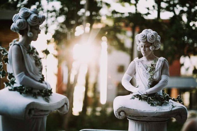 Living-busts-living-statues-gravitylive-1-1-1.jpg