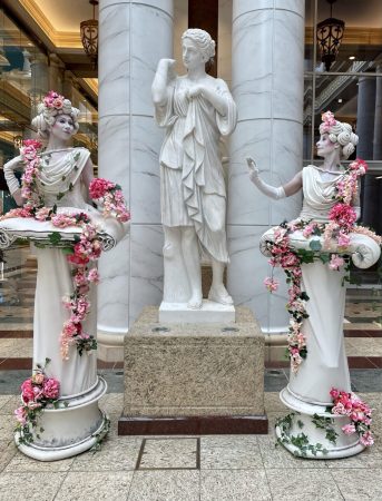 Living-busts-living-statues-gravitylive-2-2-scaled-3.jpg