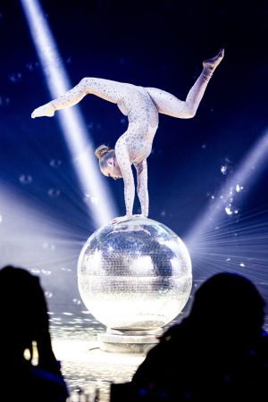 MirrorBall-contortion-Gravitylive-scaled-2.jpg