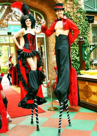 cabaret-stilt-walkers-gravitylive-1-2.jpg