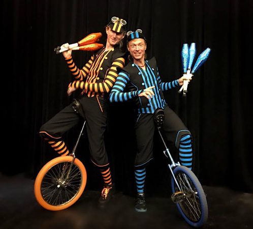 cirque-unicycle-juggling-duo-1-1.jpg