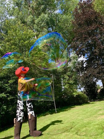 cowboy-stilt-walkers-gravitylive-7.jpg