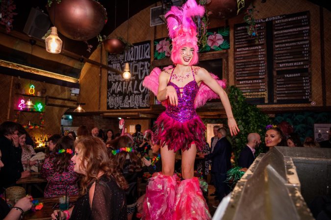 flamingo-stilt-walkers-gravitylive-4.jpg