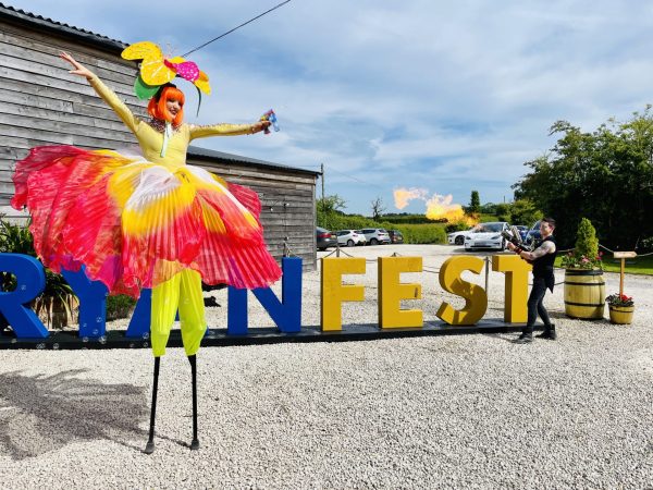 flower-stilt-walkers-1-scaled-2.jpg