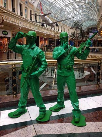 toy-soldier-living-statues-gravitylive-1-2.jpg