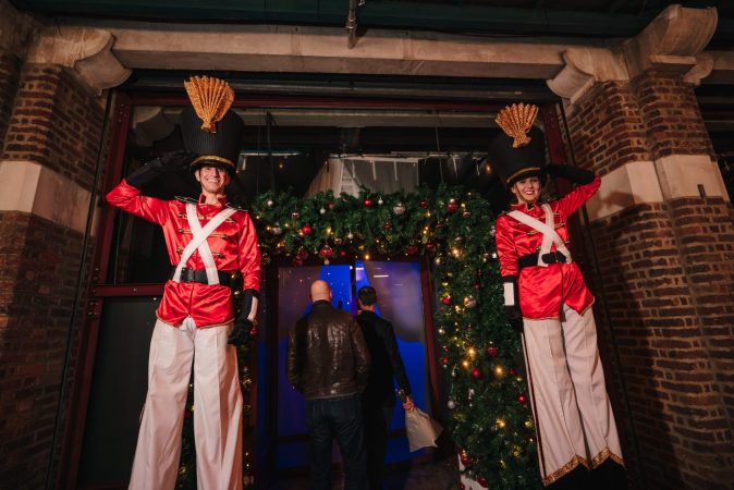 toy-soldiers-stilt-walkers-gravitylive-5-scaled-2.jpg